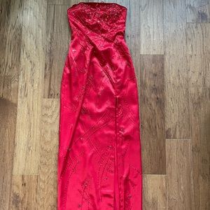 STUNNING Red Strapless Prom Dress with Slit!